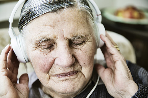 Music Activates Regions of the Brain Spared by Alzheimer’s in Villa Rica, GA